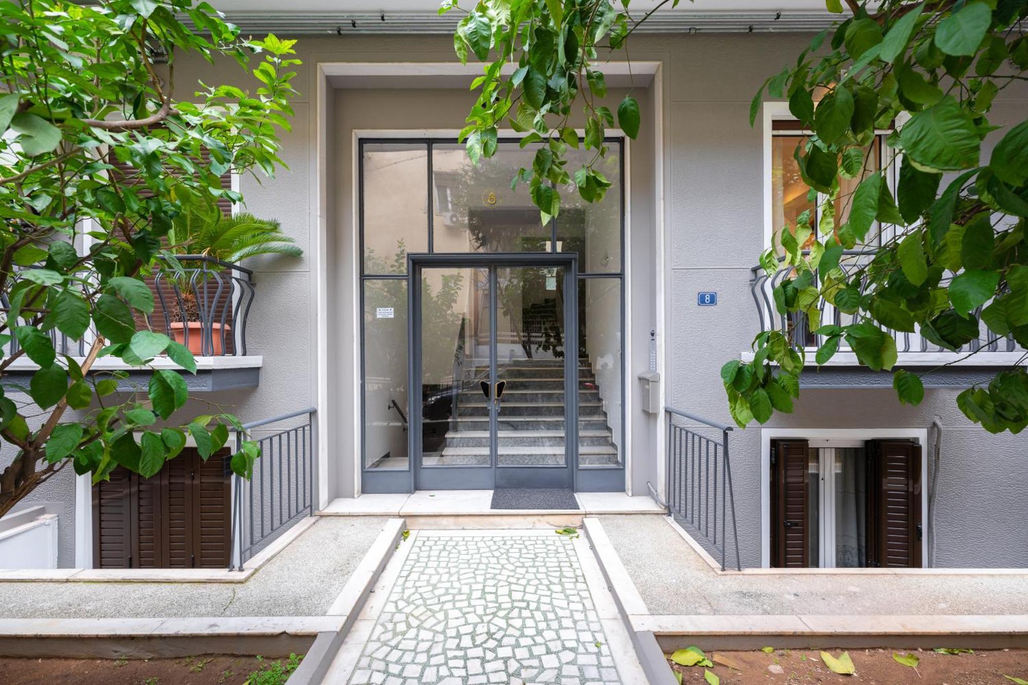 Spacious Modern Apartment In Athens Near Metro Bagian luar foto